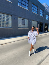 Load image into Gallery viewer, PAINTED ABSTRACT SHIRT DRESS-WHITE/BLACK